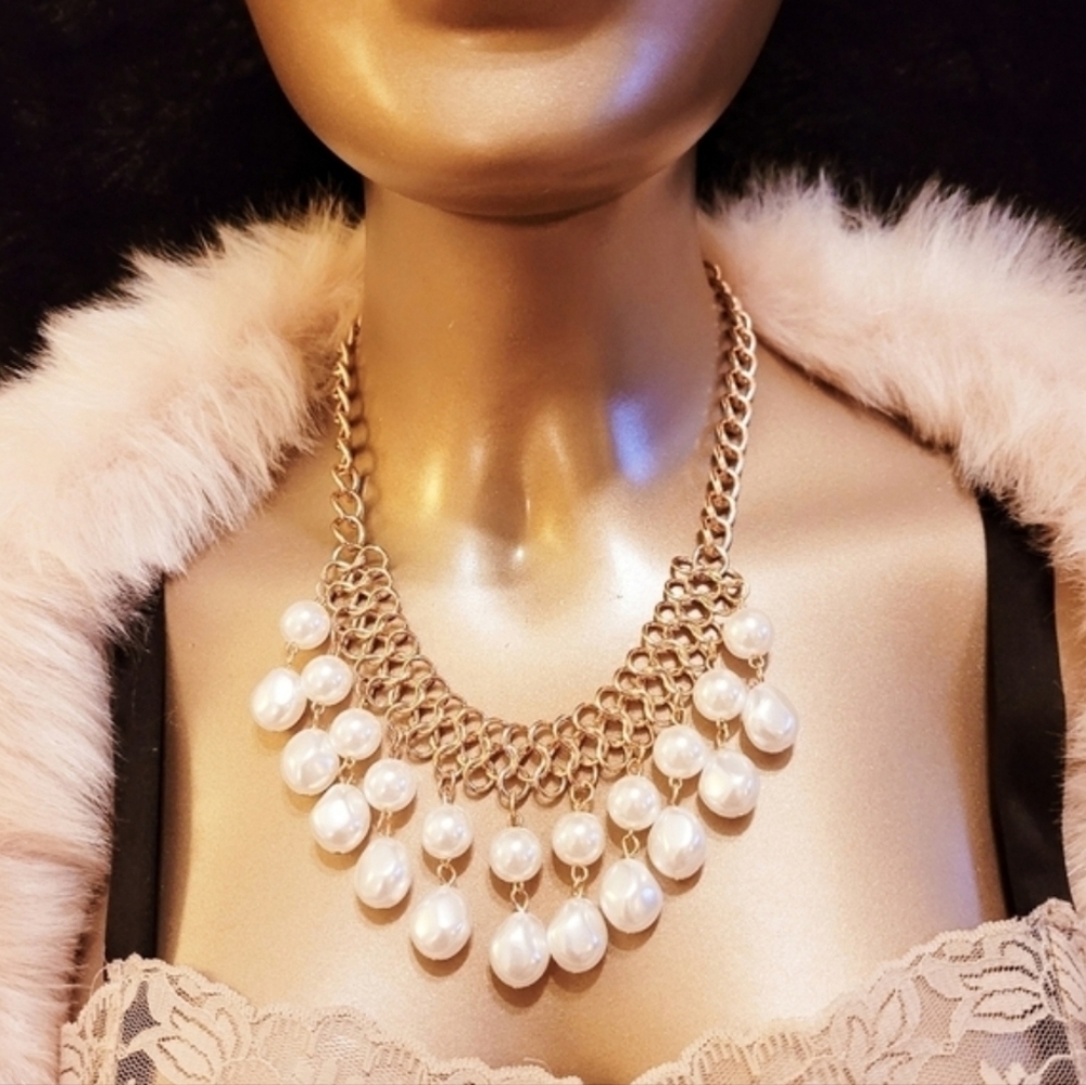 Waterfall Layered Pearl Gold Link Statement Necklace